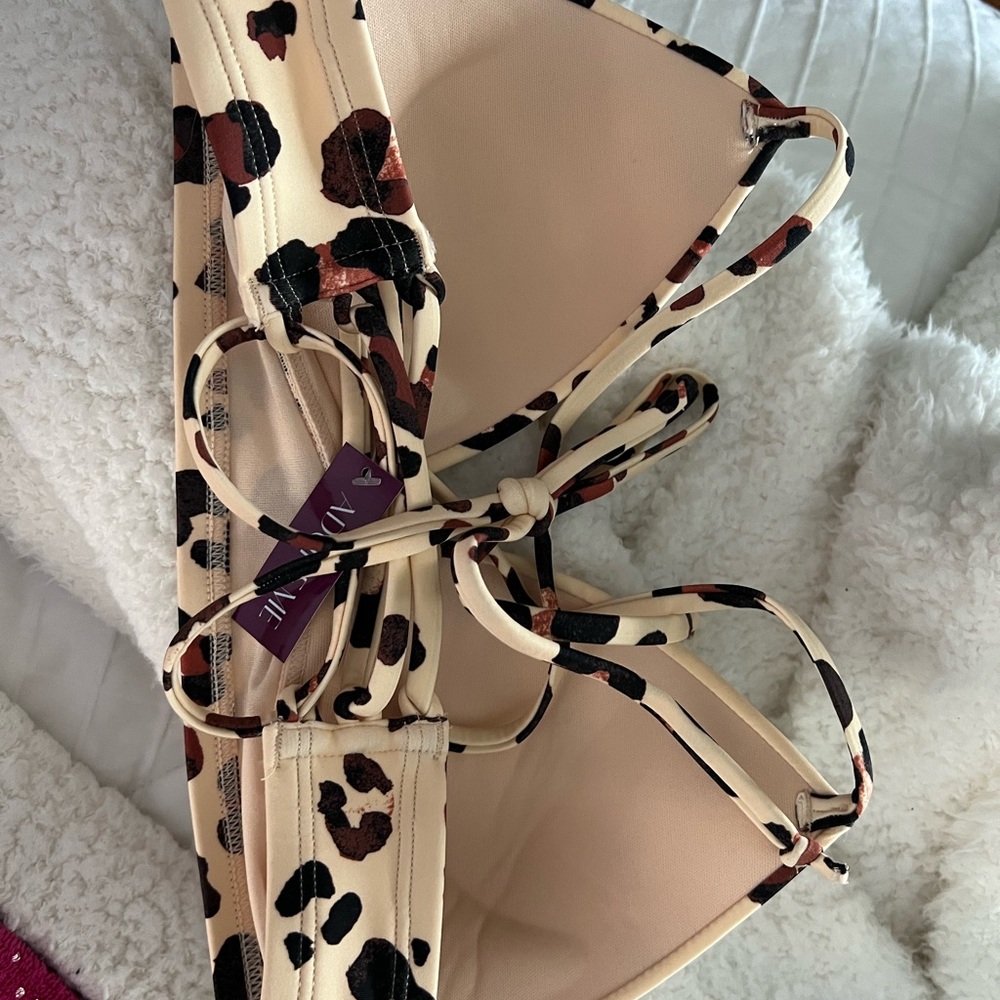 Leopard Print Bikini Top - Picture 2 of 3